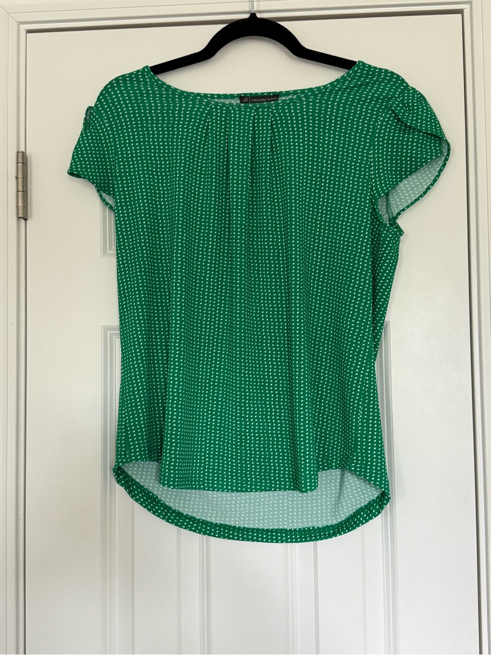NWT Adrianna Papell Green Dot Cap Sleeve Blouse